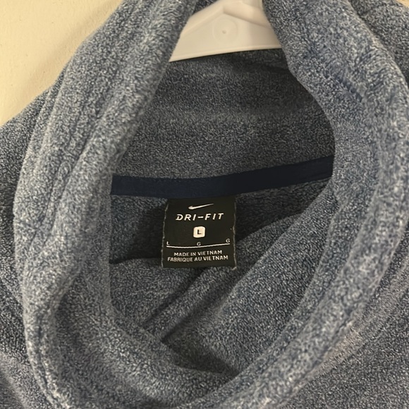 Nike fleece pullover - Picture 3 of 7